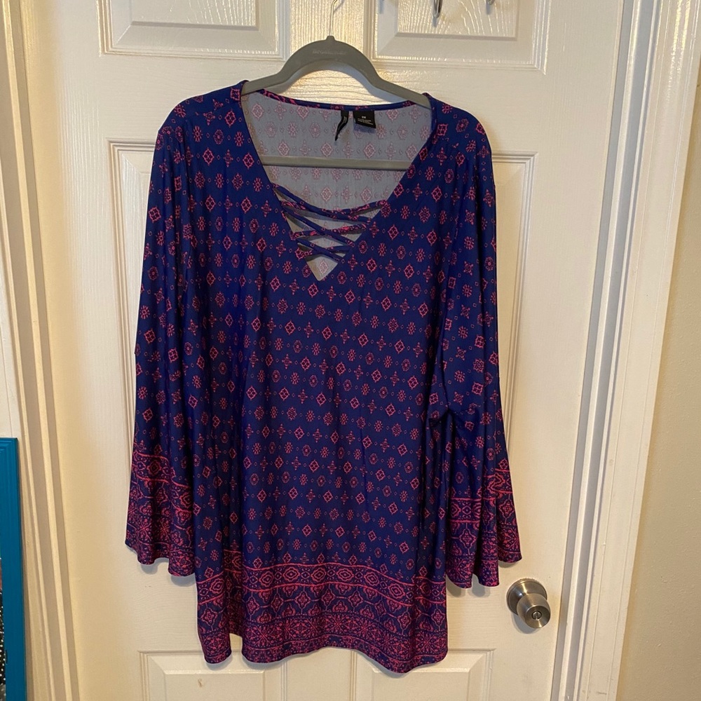 Women’s Plus Size top